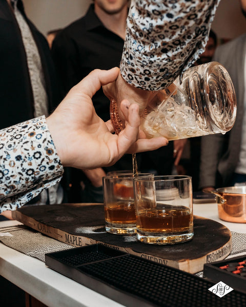 smoking-cocktail-glasses-before-making-drink